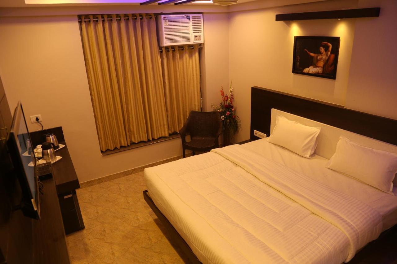 Hotel Marwar Excellency Mahamandir Exterior photo